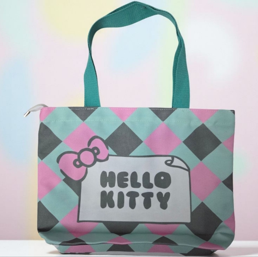 Hello Kitty Tote Set - Picture 3 of 12